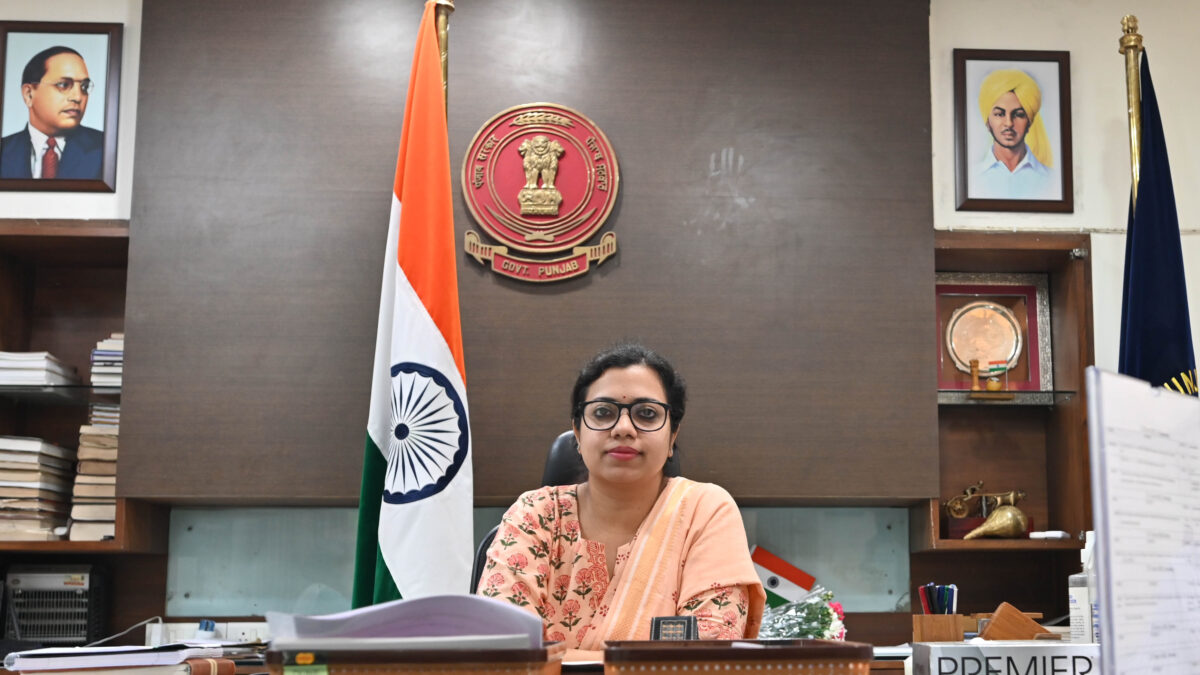 Famous Female IAS Officers in India