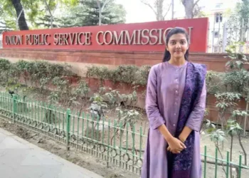 Srushti Jayant Deshmukh IAS 2018 MP