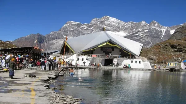 Hemkund Sahib – The Sacred Sikh Pilgrimage in Uttarakhand’s Himalayas